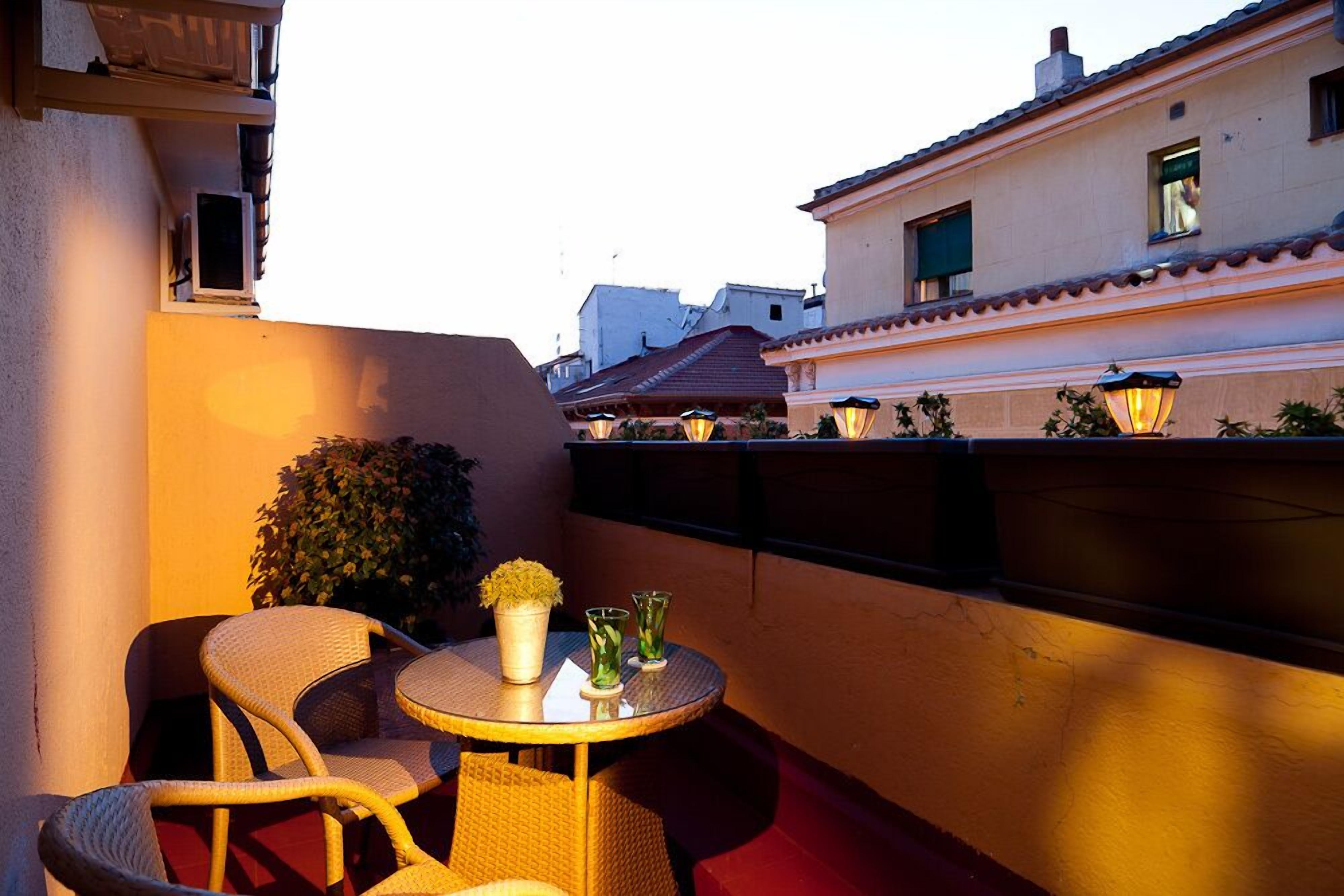 Thc Tirso Molina Hostel — Zdjęcia 1