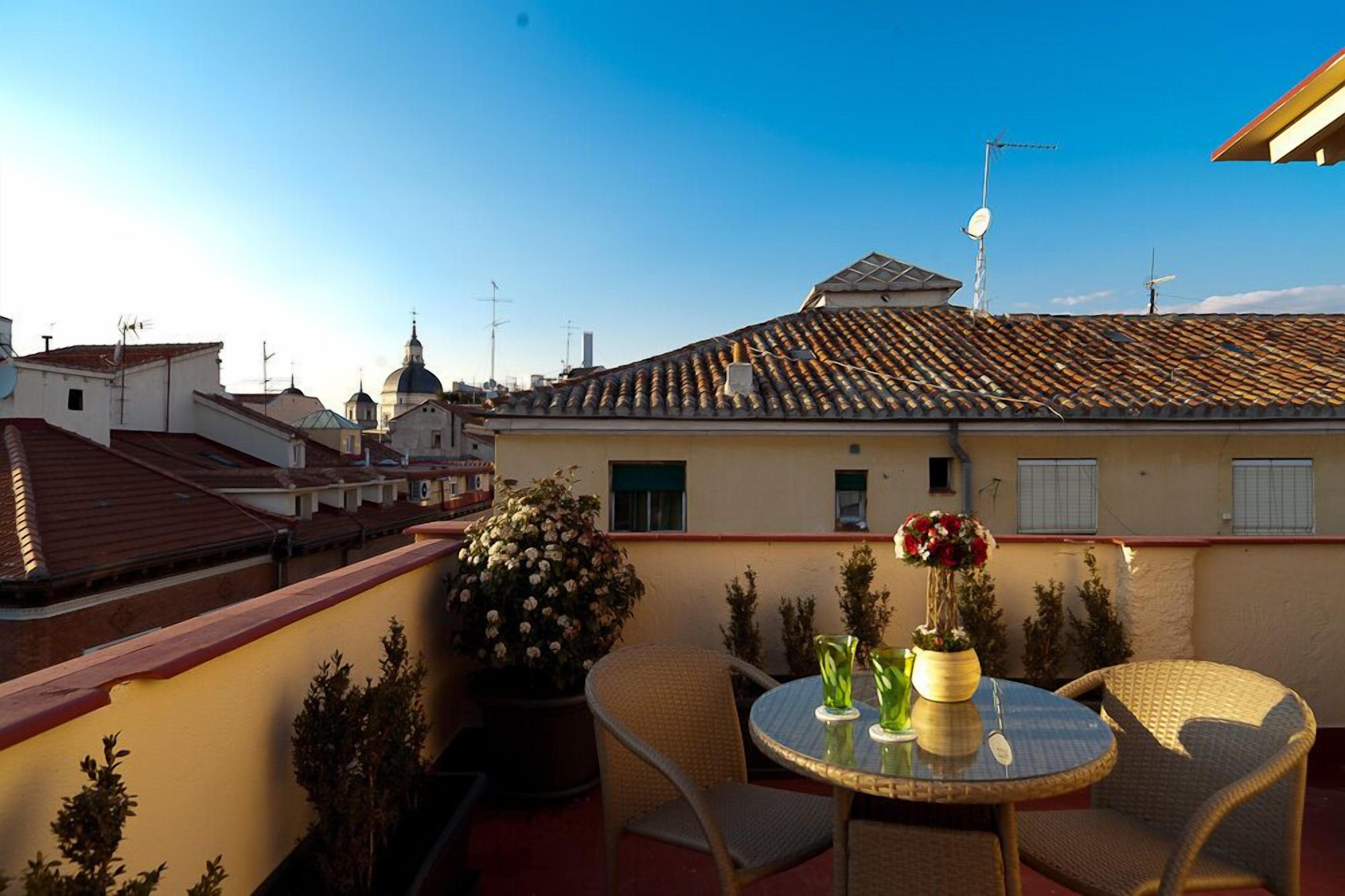 Thc Tirso Molina Hostel — Zdjęcia 3